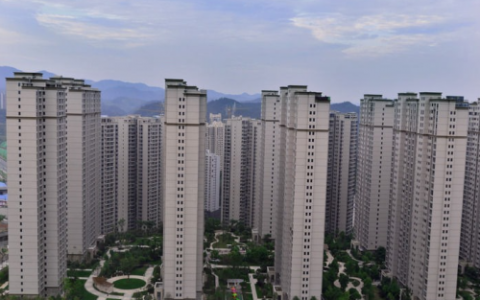 屋顶漏水怎么办？信赖东方雨虹，你的屋顶补漏防水公司
