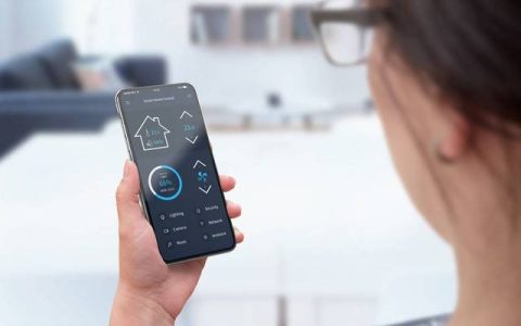 揭秘手机品牌背后的‘调校’思维：真相大白还是误导消费者？