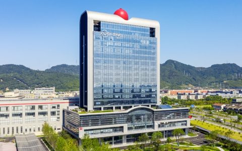 车企掀起“造人”热潮，旭升集团等汽配供应商有望打开成长新空间