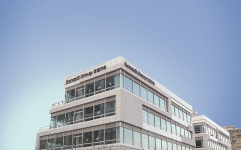 雷诺集团在华新“家“落成，与ACDC共同开启生态合作新篇章