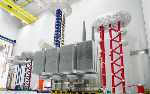 日立能源推出全球首款765 kV天然酯油变压器，助力提升电网安全性和可持续性