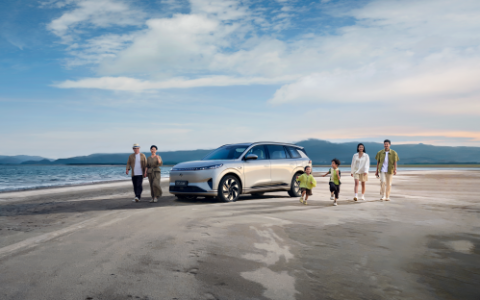 20万预算，适合家用的6座SUV？eπ008值得考虑