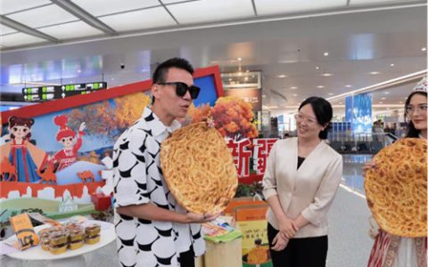 西部歌城，自驾随心I携程租车X乌鲁木齐文旅共推暑期自驾新生态