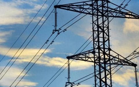 亨通光电：2025上半年营收增20.42% 在手订单超290亿