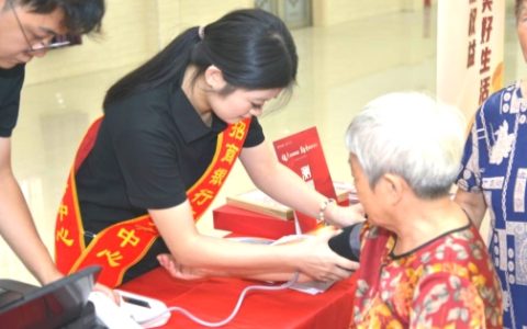 沪上千屏、五村一校，招行信用卡消保宣传“走新”更“走心”