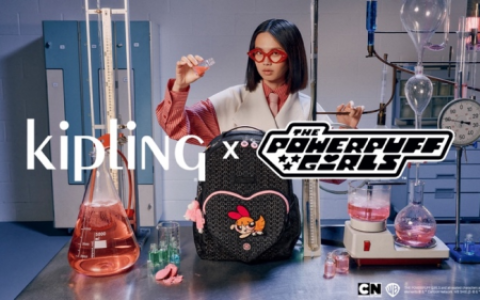 Kipling x 飞天小女警联名系列登场，奔赴今夏充能旅程！