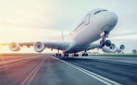 “航空智脑”的“护身法宝”：维谛技术（Vertiv）让机场节能效率突破临界点