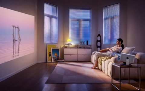 徕卡 Cine Play 1 Plus 多功能迷你投影仪  全新徕卡观影界面，尽享徕卡出色画质体验
